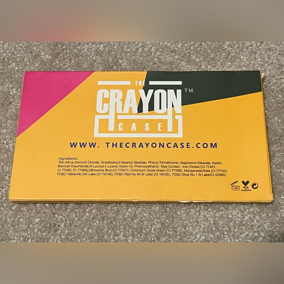 Box Of Crayons iShadow Palette By The Crayon Case NEW 18 Shadows, with Mirror - Picture 5 of 5